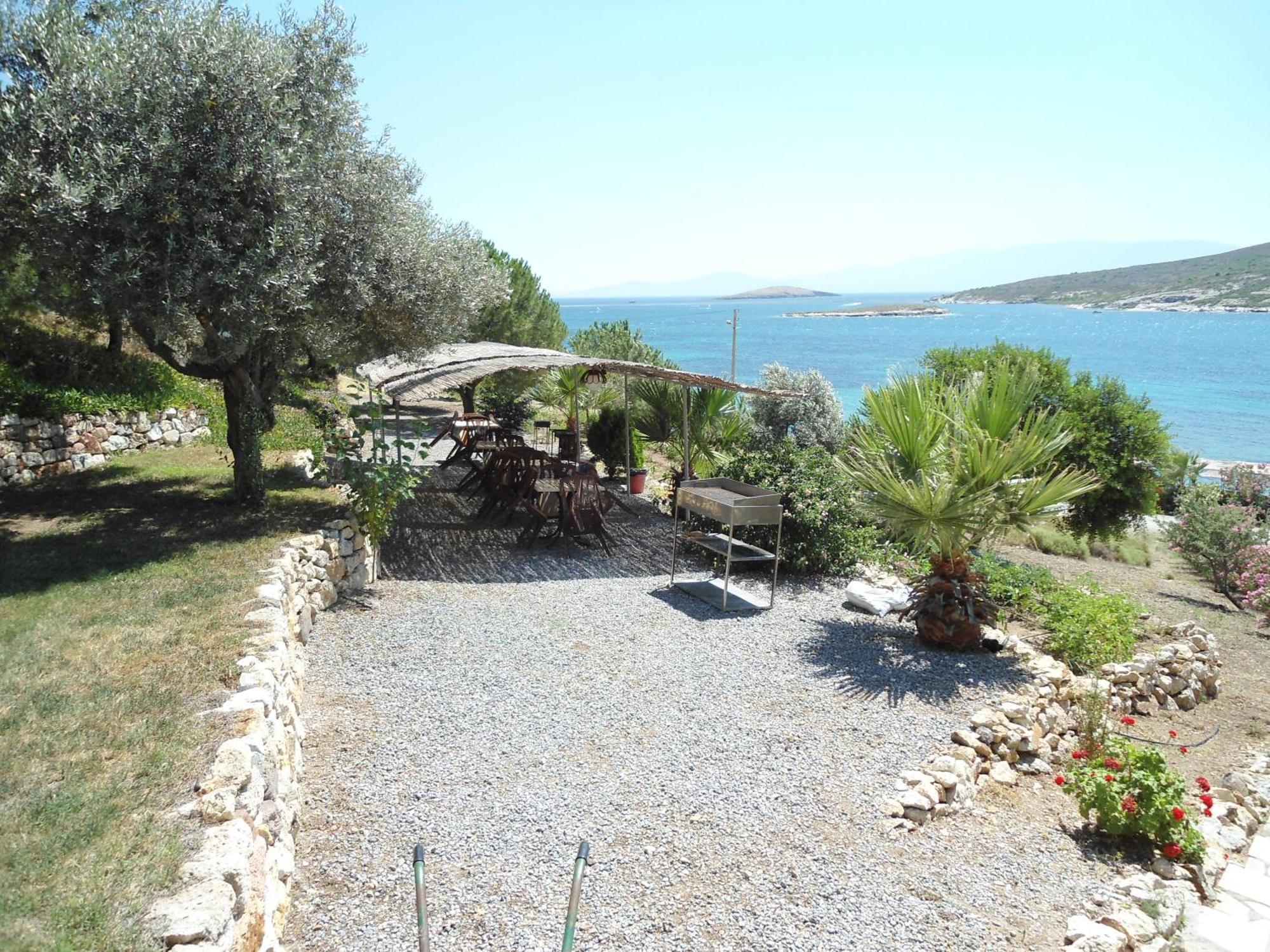 Teras Motel Foça Eksteriør billede