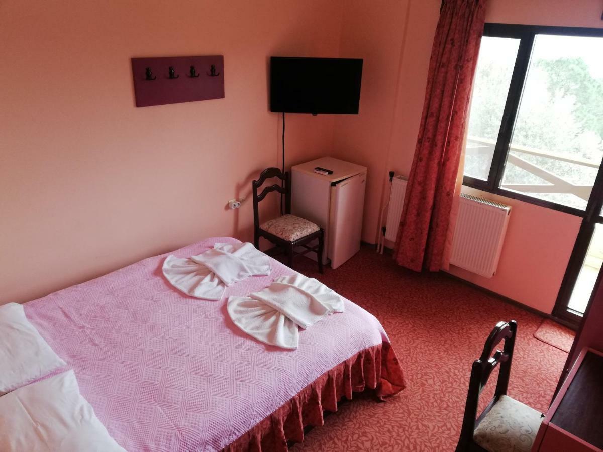 Teras Motel Foça Eksteriør billede