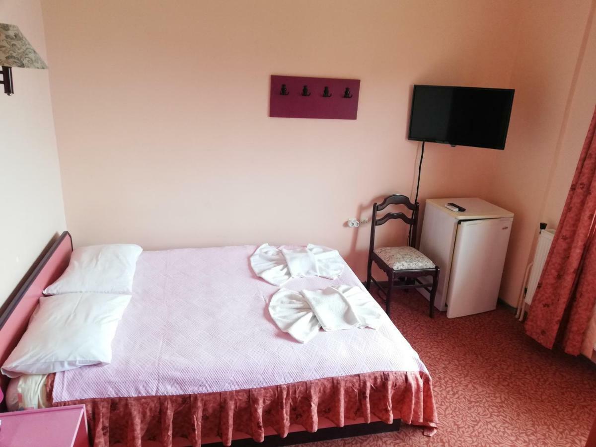 Teras Motel Foça Eksteriør billede