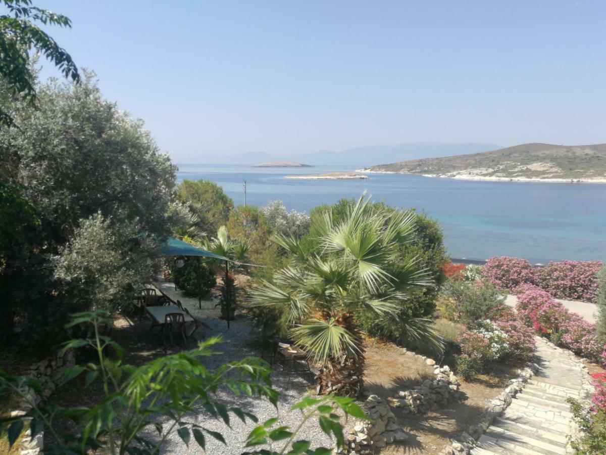 Teras Motel Foça Eksteriør billede
