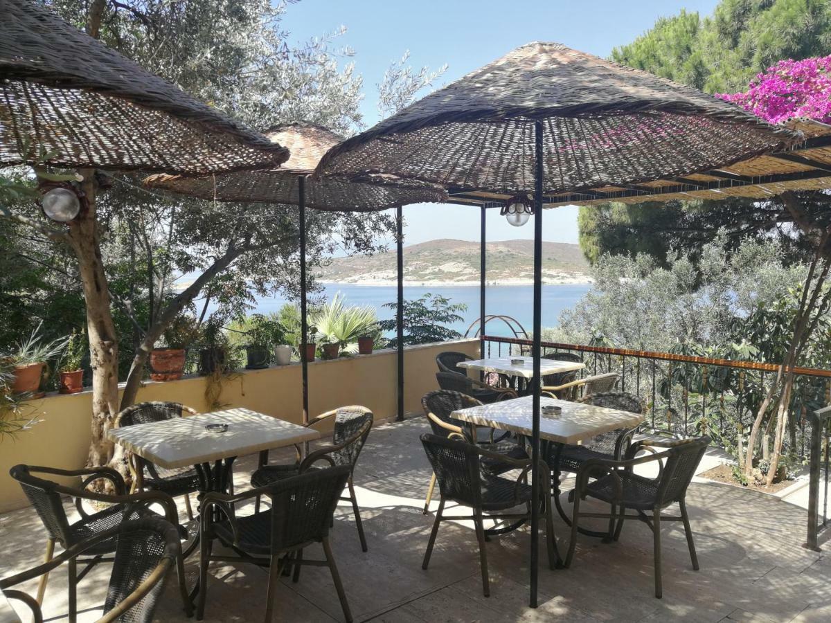 Teras Motel Foça Eksteriør billede