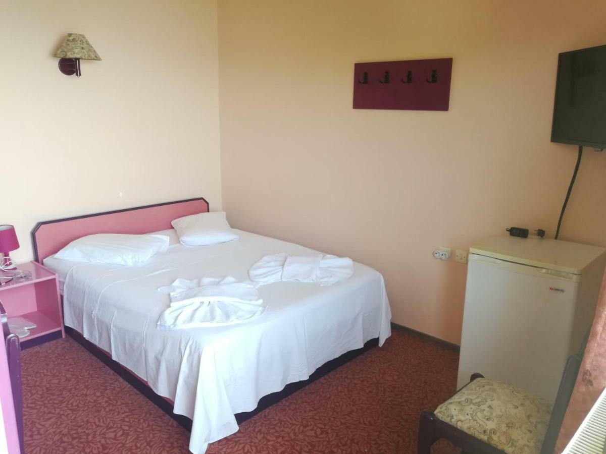 Teras Motel Foça Eksteriør billede